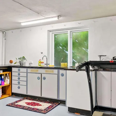 Appartement Lovely Town - Sleeps 5 Parking & Garden