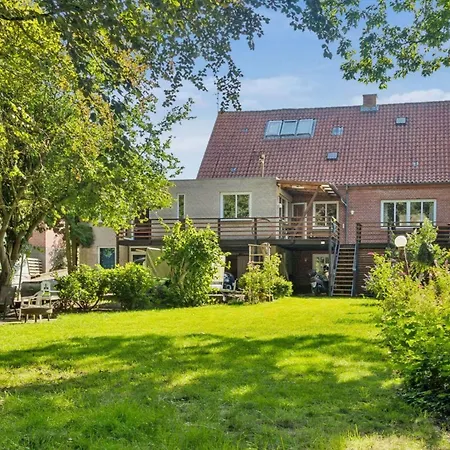 Appartement Lovely Town - Sleeps 5 Parking & Garden Gram